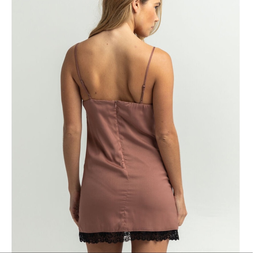 Sky and Sparrow Satin and Lace Slip Dress - Picture 3 of 7
